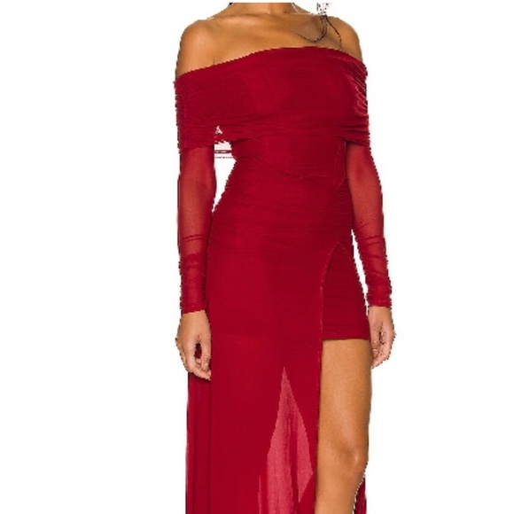 HAMPTON GOWN IN DEEP GARNET - Picture 9 of 16